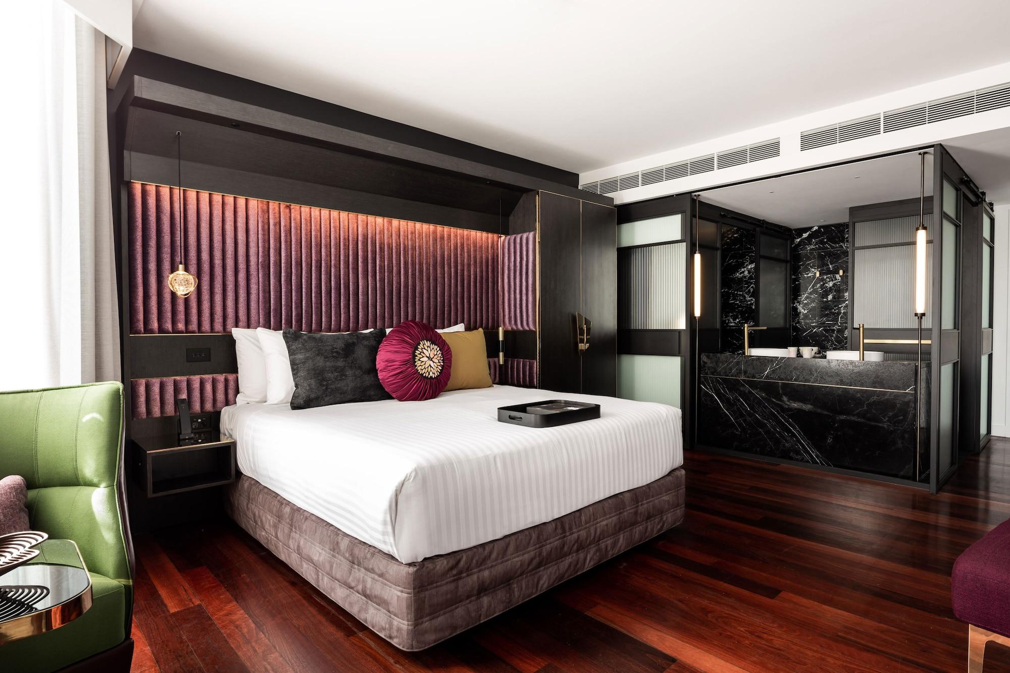 Qt Perth Hotel Екстериор снимка Deluxe Suite