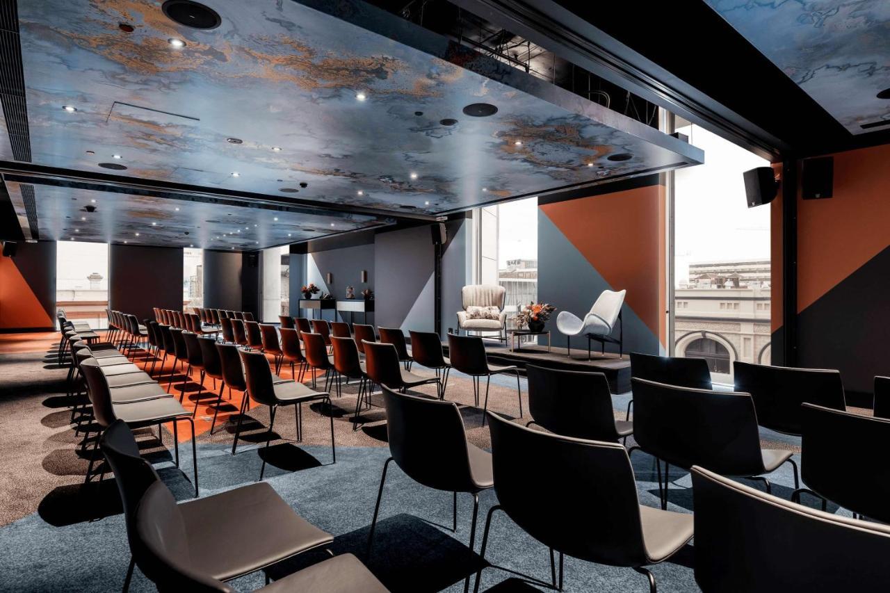 Qt Perth Hotel Екстериор снимка The 100 Club, 2019