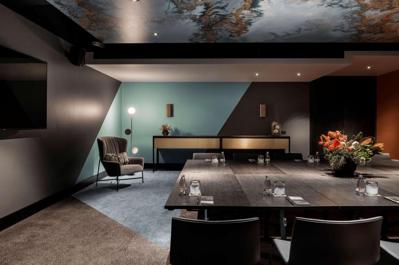 Qt Perth Hotel Екстериор снимка The meeting room