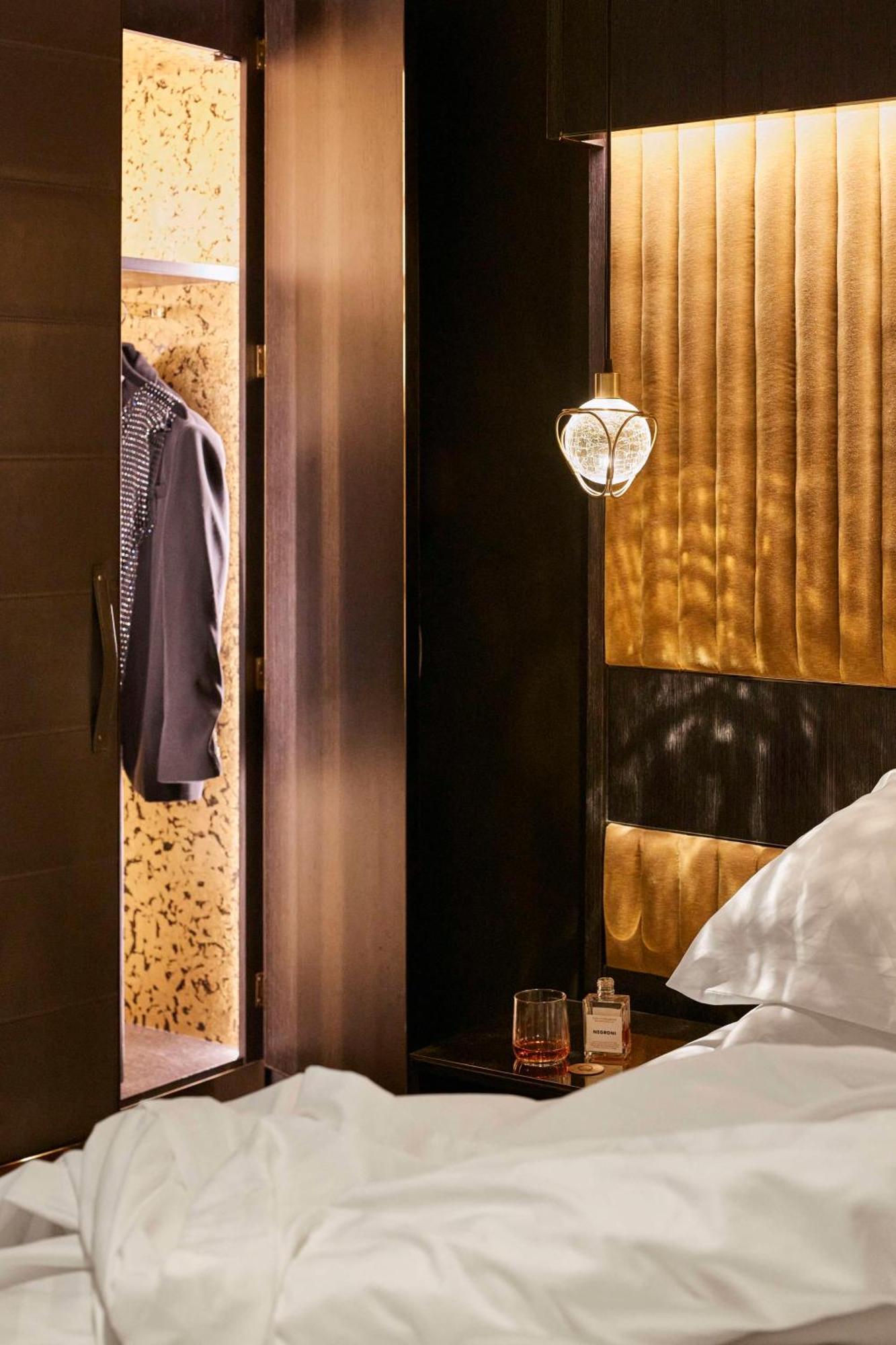 Qt Perth Hotel Екстериор снимка A room at the hotel